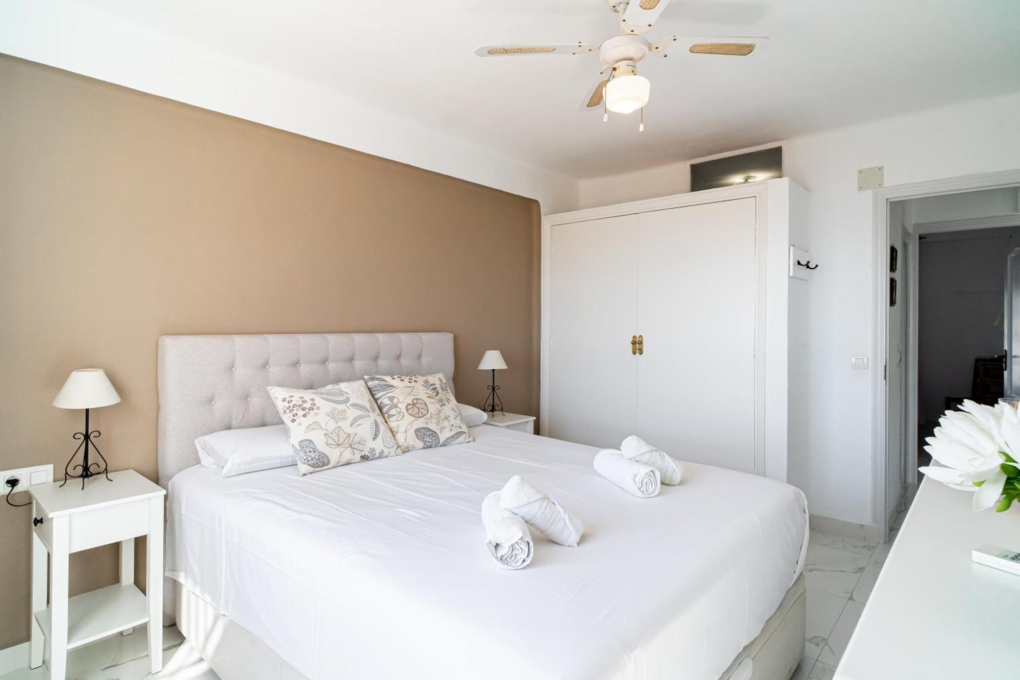 Miami 44 Seaview Casasol Apartment เนร์คา ภายนอก รูปภาพ