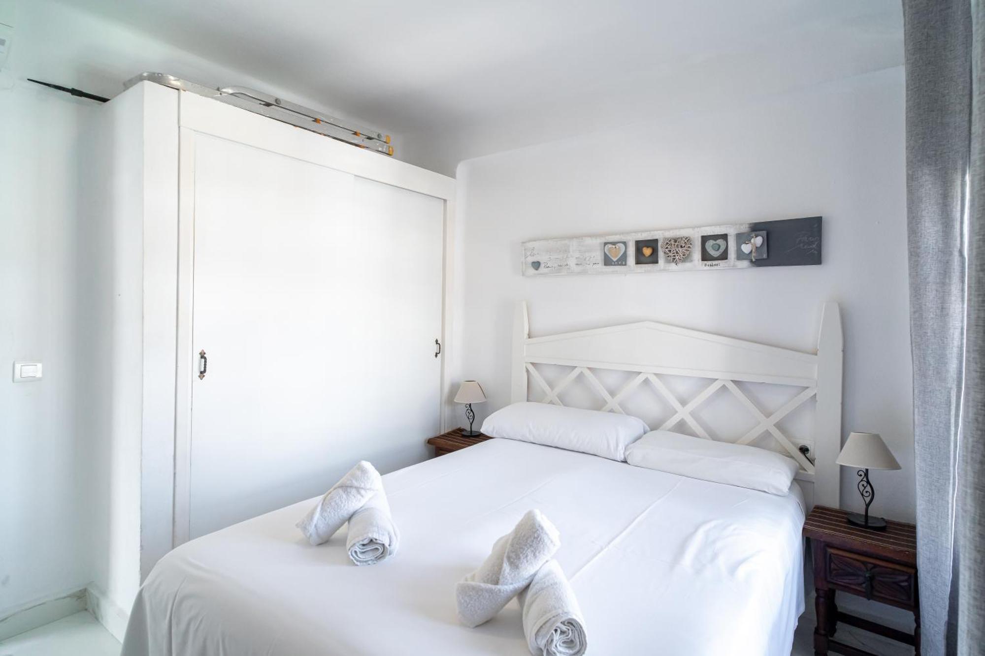 Miami 44 Seaview Casasol Apartment เนร์คา ภายนอก รูปภาพ